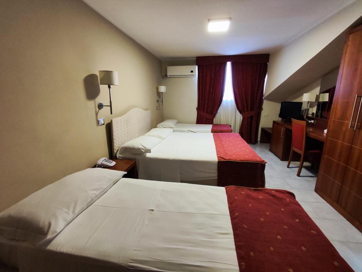 Pisani Hotel San Nicola La Strada Exteriér fotografie