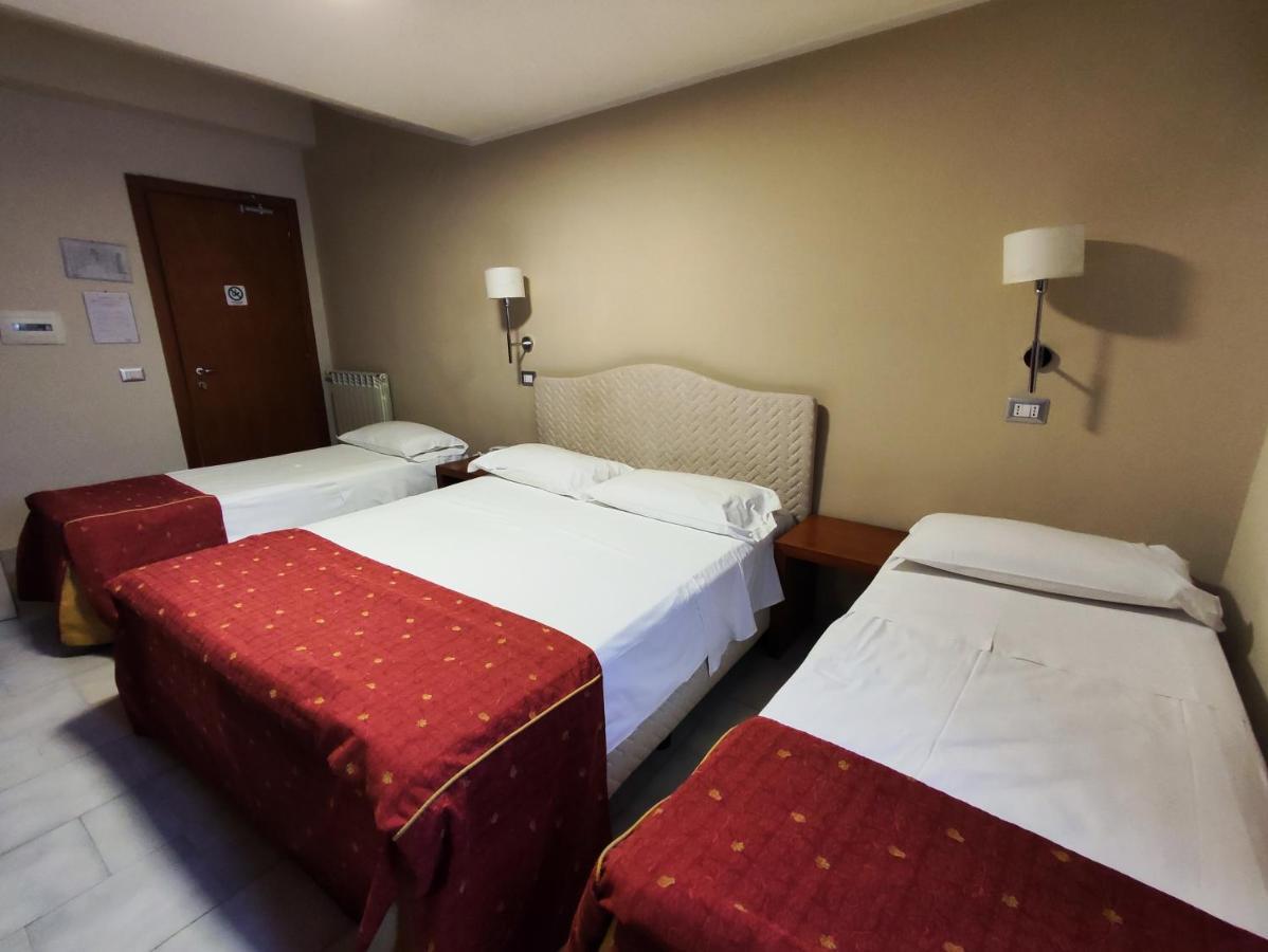 Pisani Hotel San Nicola La Strada Exteriér fotografie