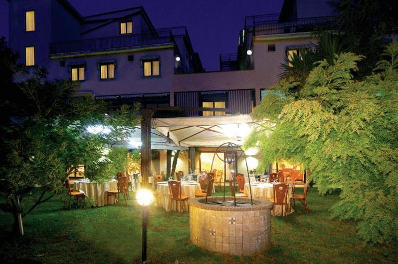 Pisani Hotel San Nicola La Strada Exteriér fotografie