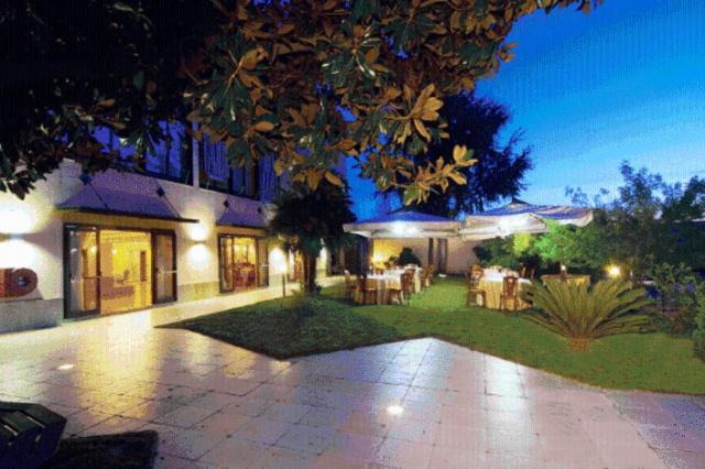 Pisani Hotel San Nicola La Strada Exteriér fotografie