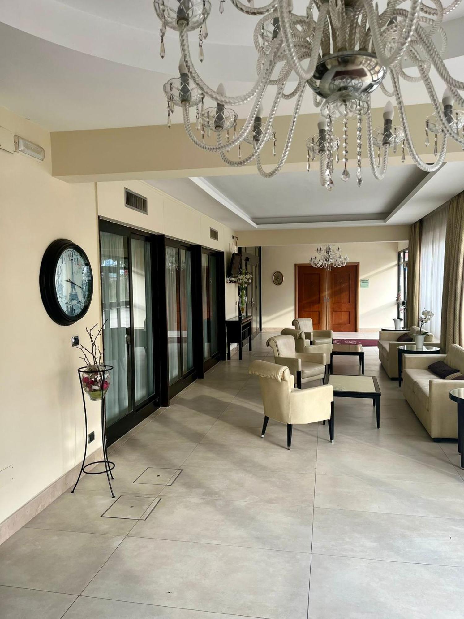 Pisani Hotel San Nicola La Strada Exteriér fotografie