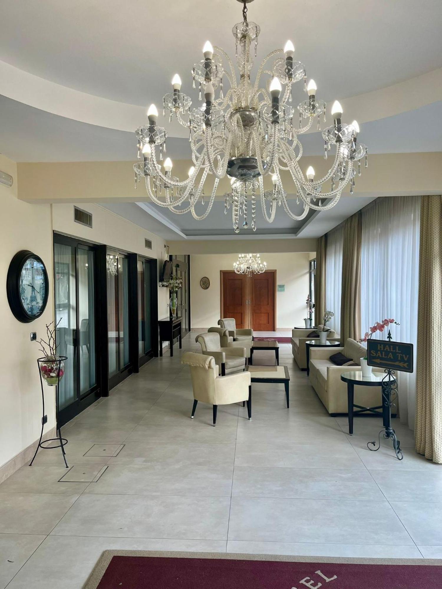 Pisani Hotel San Nicola La Strada Exteriér fotografie