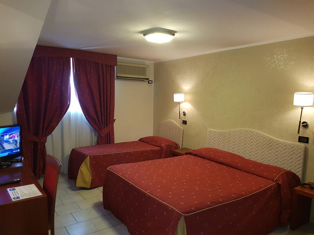 Pisani Hotel San Nicola La Strada Exteriér fotografie
